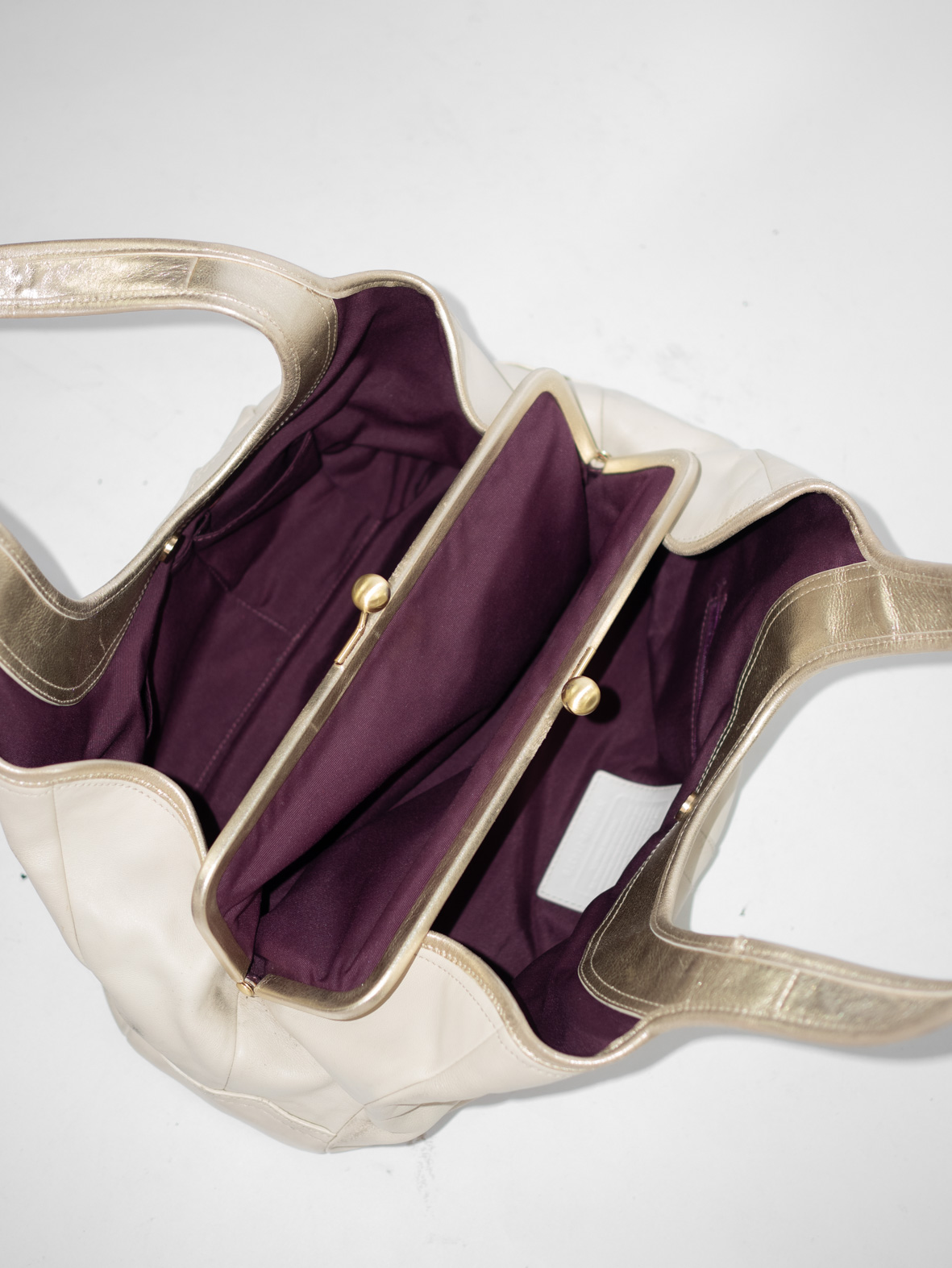 Coach Ergo Kisslock Leather Bag - Image 11