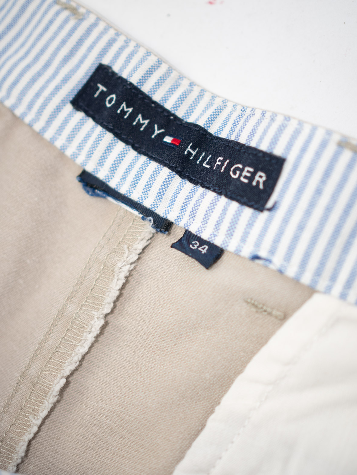 Vintage Tommy Hilfiger Pleated Shorts - M/L - Image 4