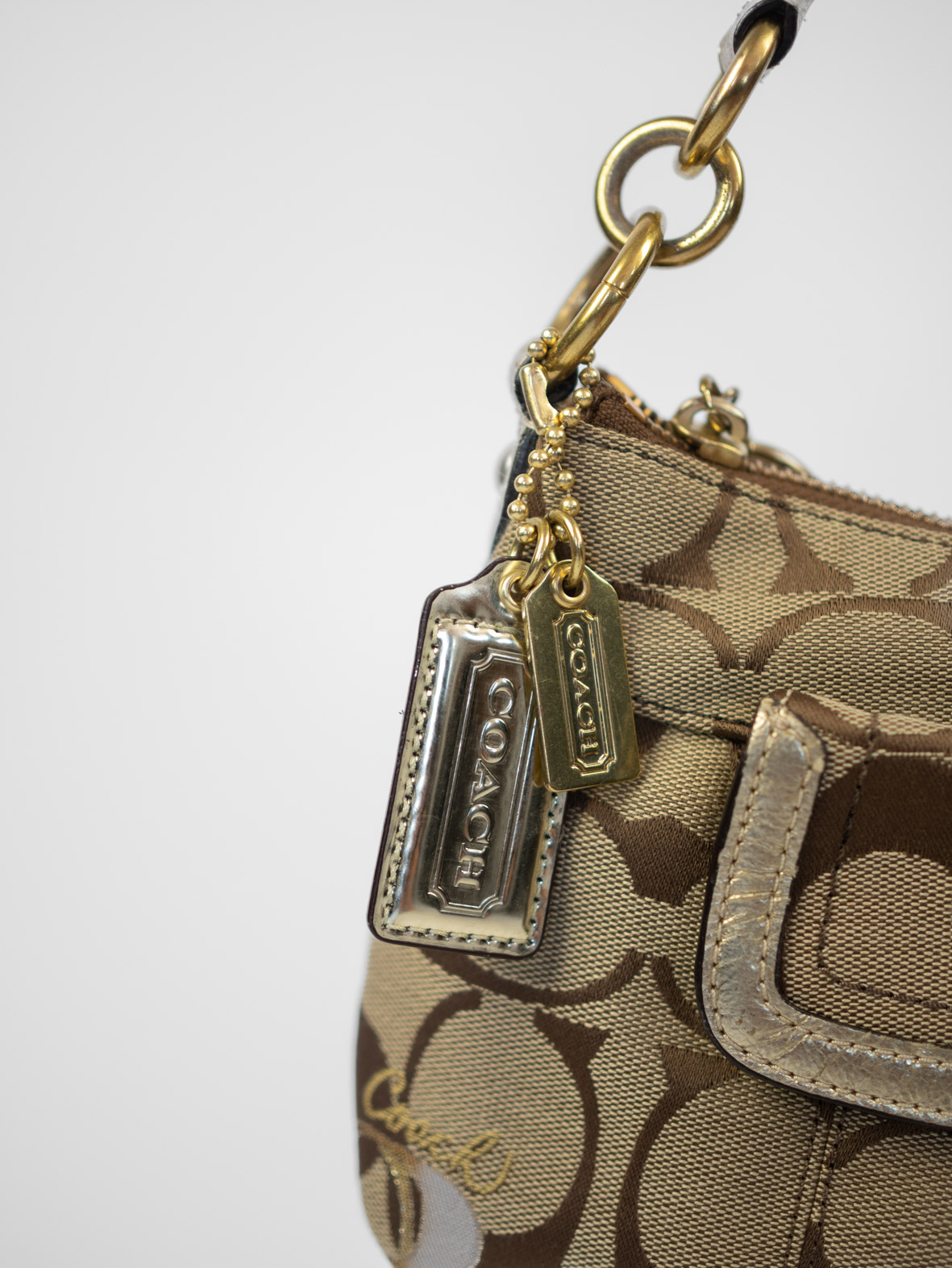 Vintage Coach Poppy Monogram Shoulder Bag - Image 4
