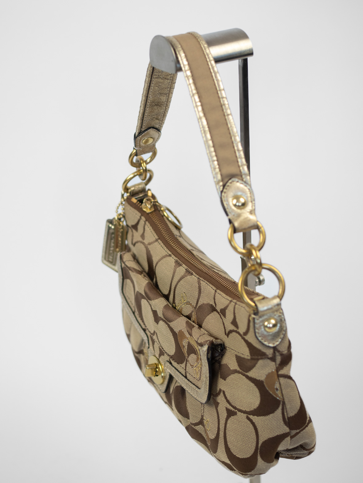 Vintage Coach Poppy Monogram Shoulder Bag - Image 5