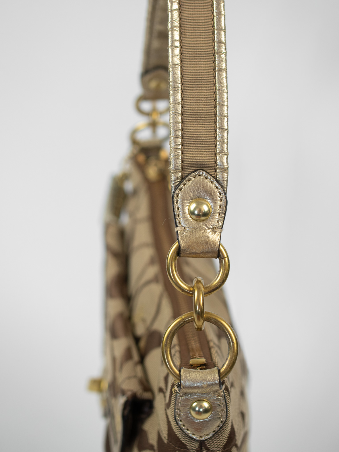 Vintage Coach Poppy Monogram Shoulder Bag - Image 6