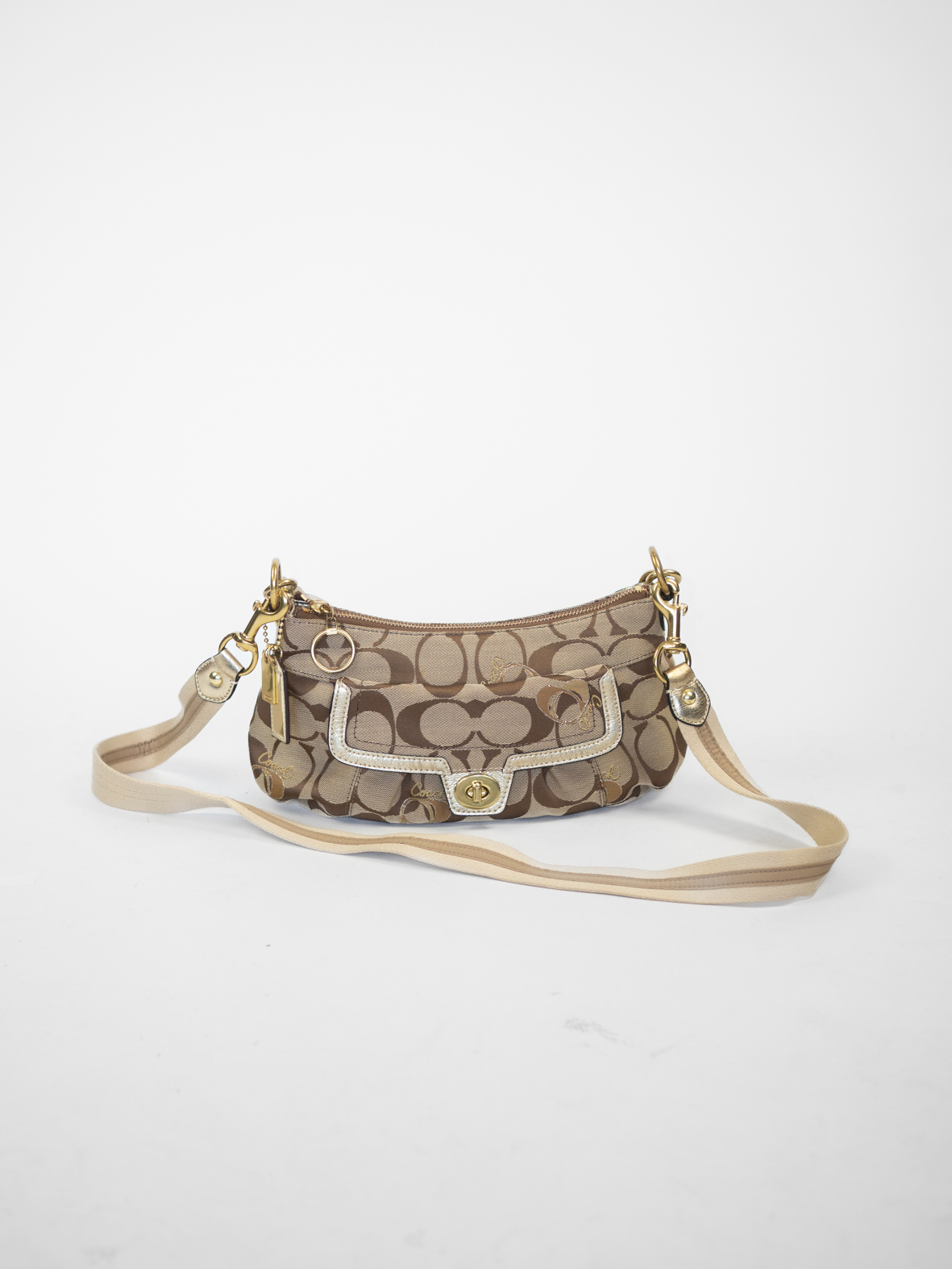 Vintage Coach Poppy Monogram Shoulder Bag - Image 12