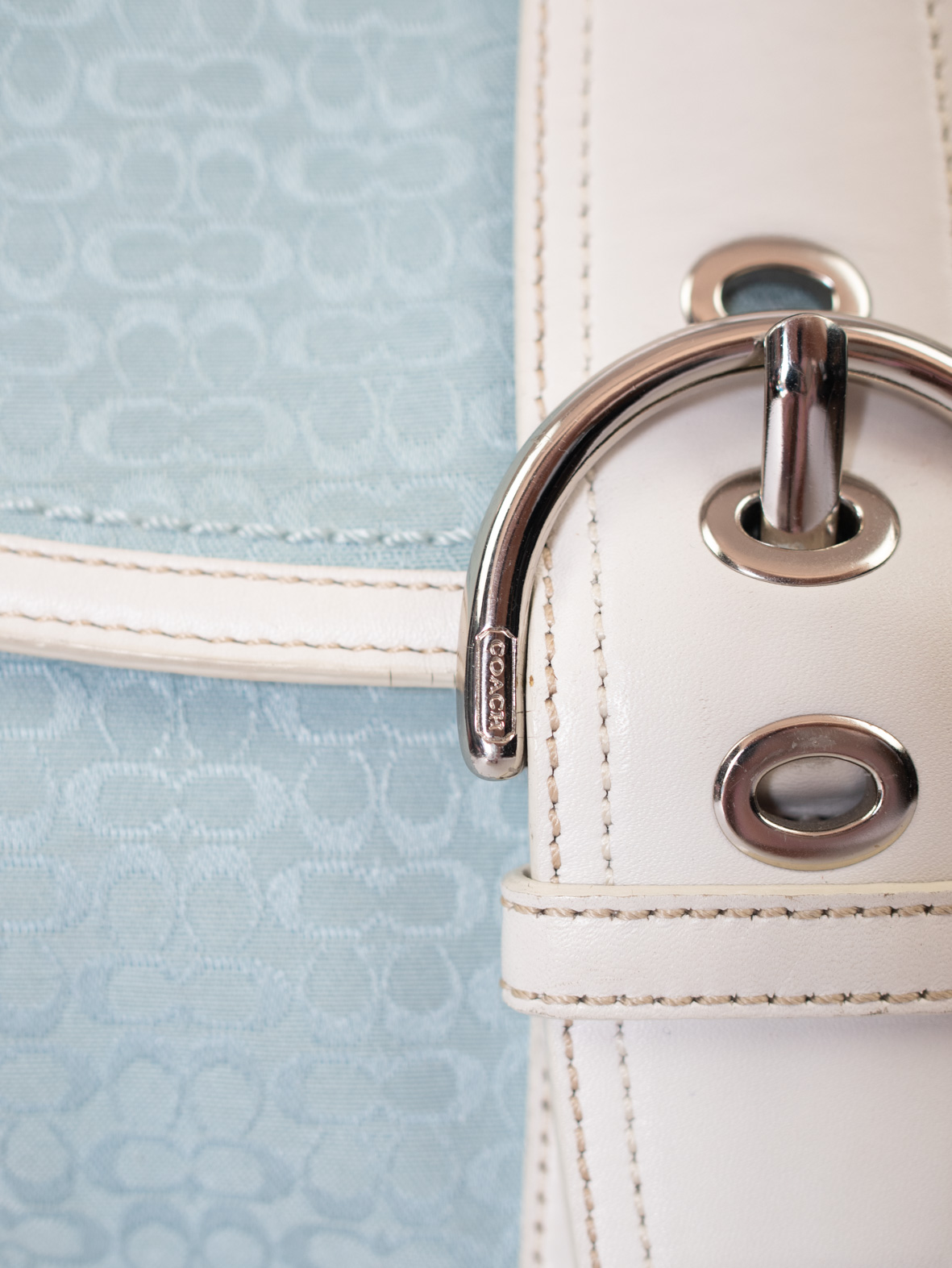 Vintage Coach Soho Pastel Blue Bag – Extremely Rare - Image 4