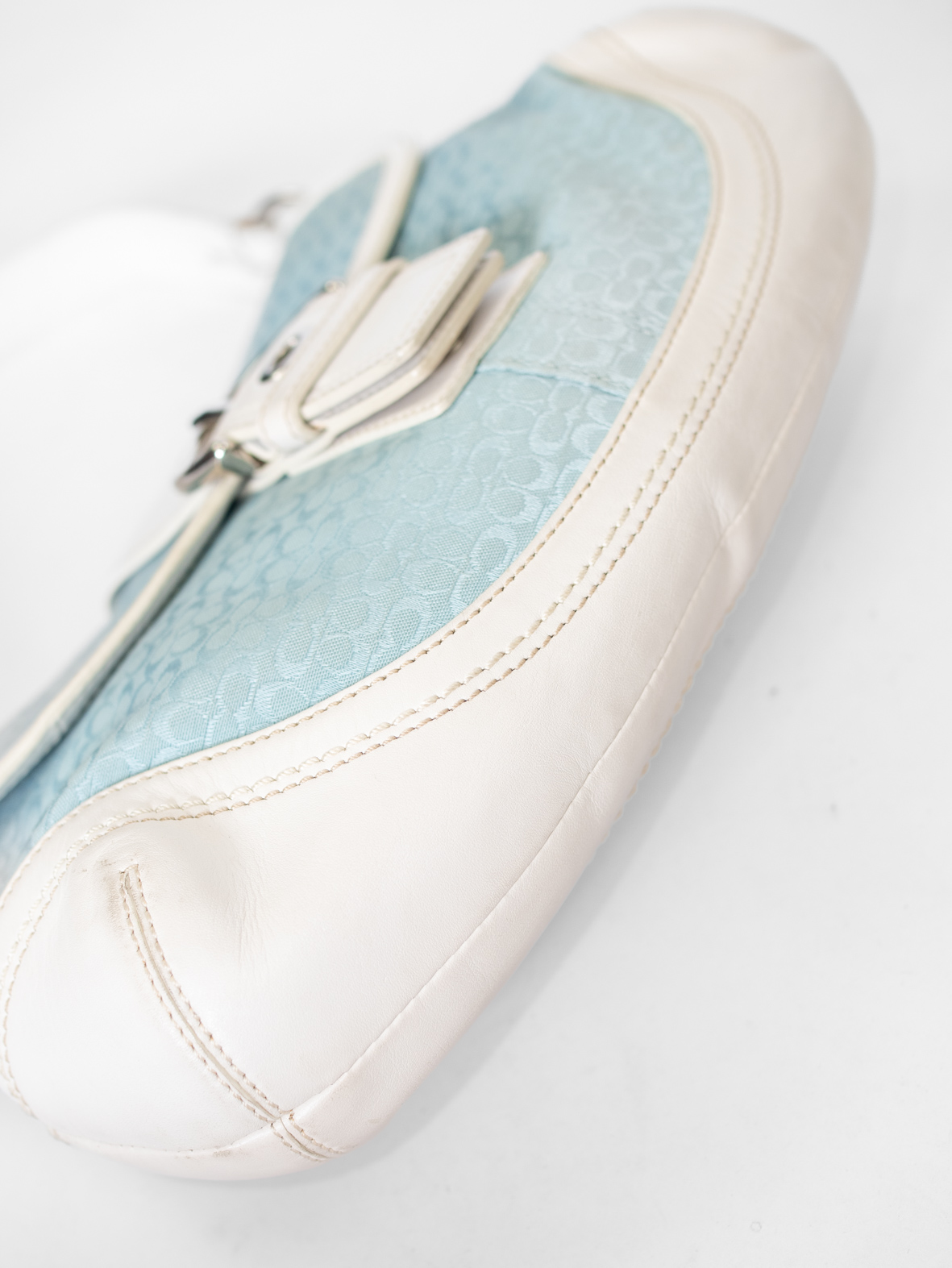 Vintage Coach Soho Pastel Blue Bag – Extremely Rare - Image 10