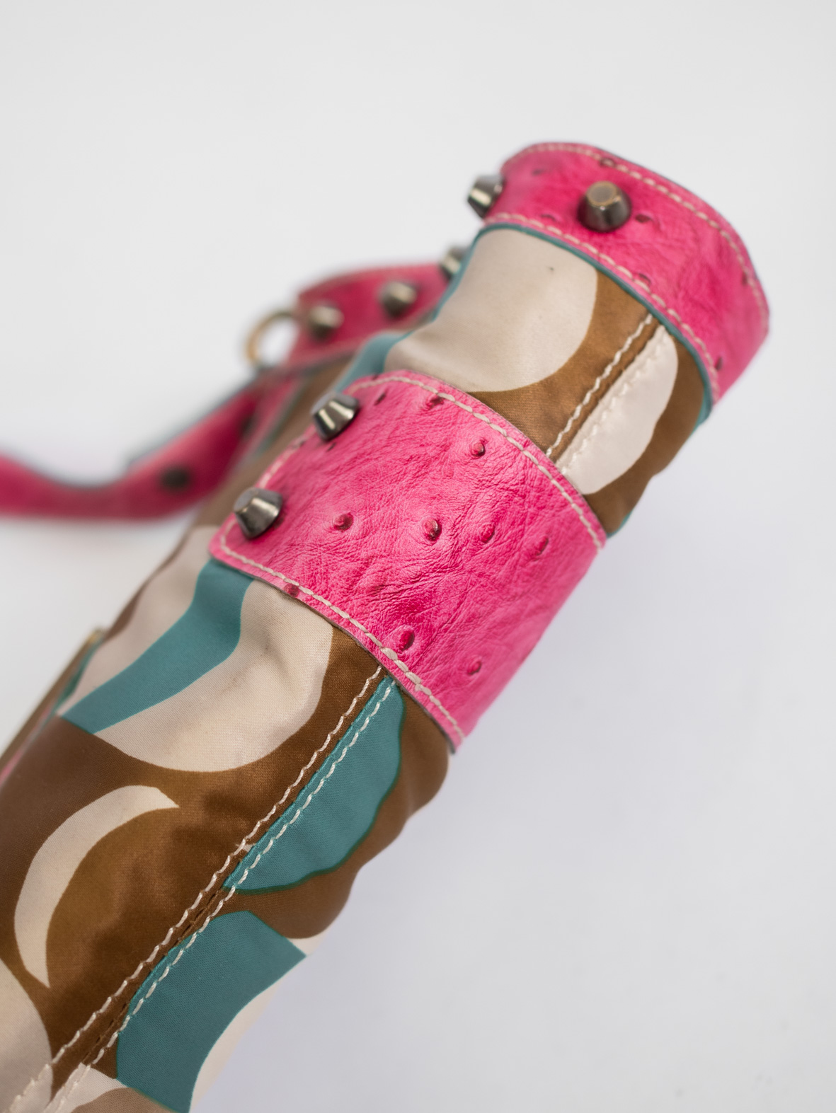 Pink Turquoise Guess Y2K Pink Baguette Bag - Image 6