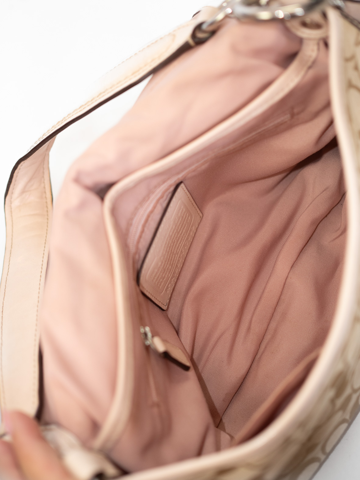 Vintage Coach Soho Monogram Shoulder - Image 9