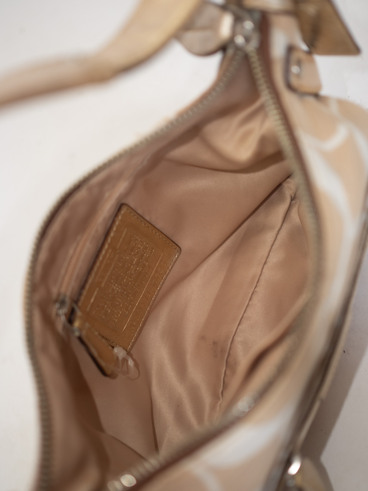 Rare Vintage Coach Cream Mini Shoulder Bag - Image 10