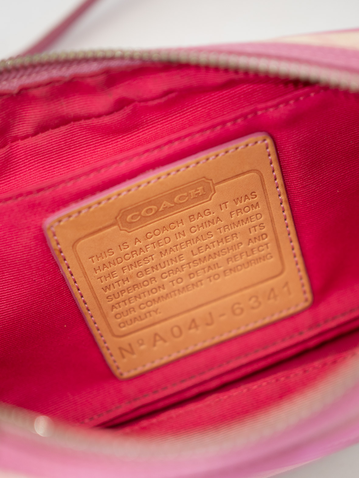 Vintage Coach Pastel Pink Mini Crossbody Bag - Image 7