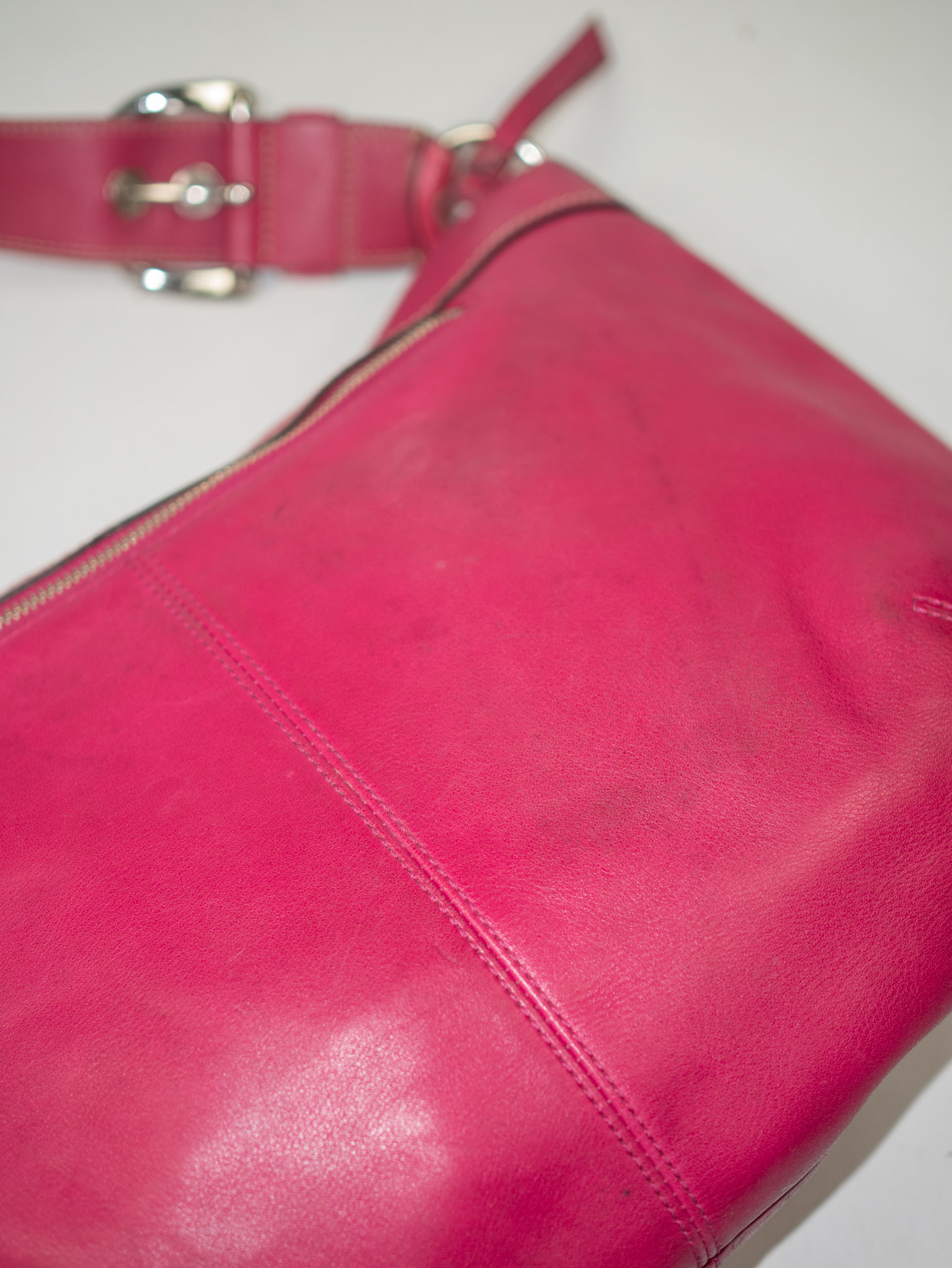 Coach Vintage Berry Leather Hobo Bag - Image 5
