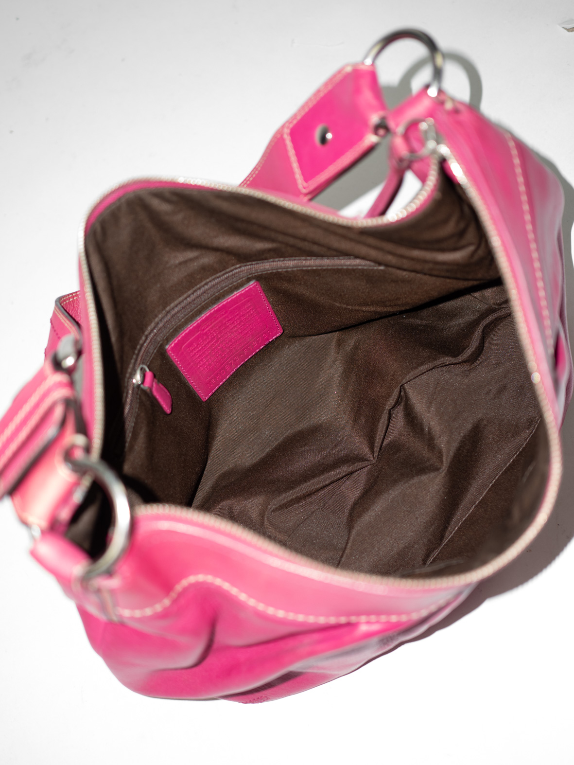 Coach Vintage Berry Leather Hobo Bag - Image 8