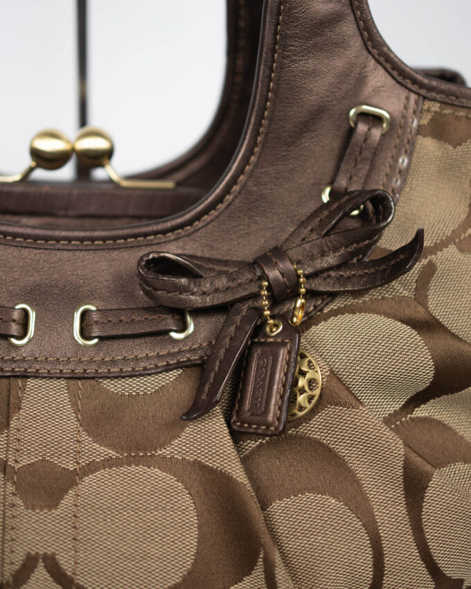Coach Vintage Ergo Kisslock Signature Bag