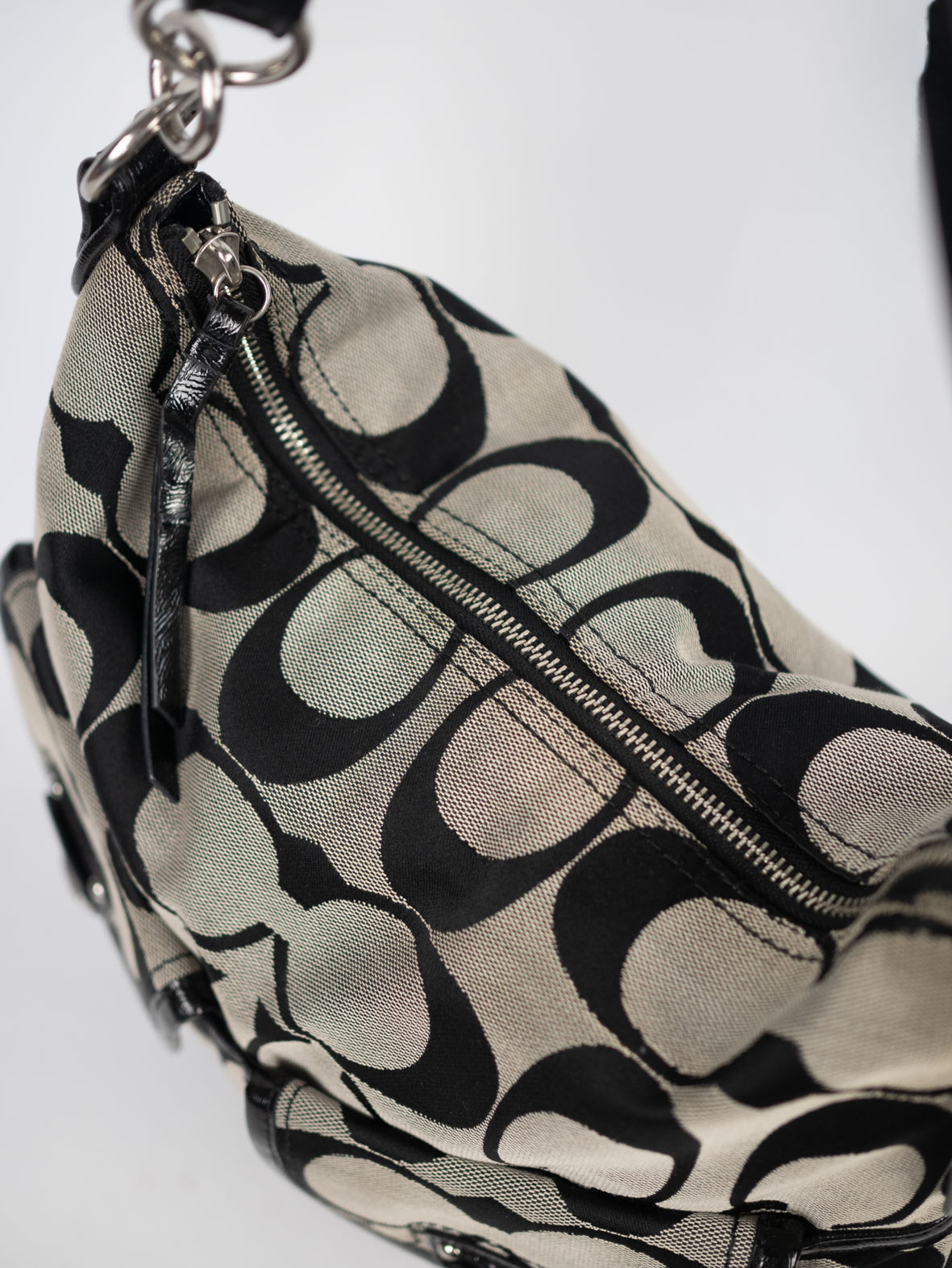 Coach Vintage Poppy Black Signature Shoulder Bag - Image 5