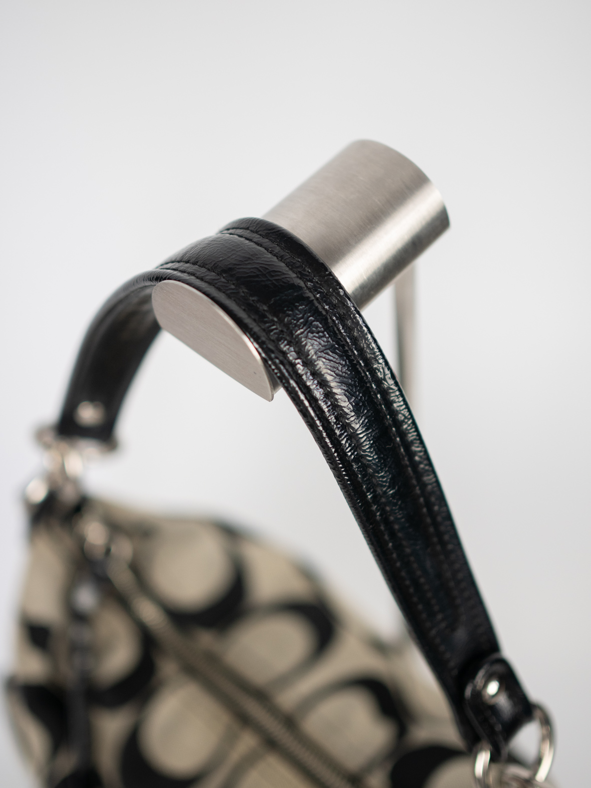 Coach Vintage Poppy Black Signature Shoulder Bag - Image 6