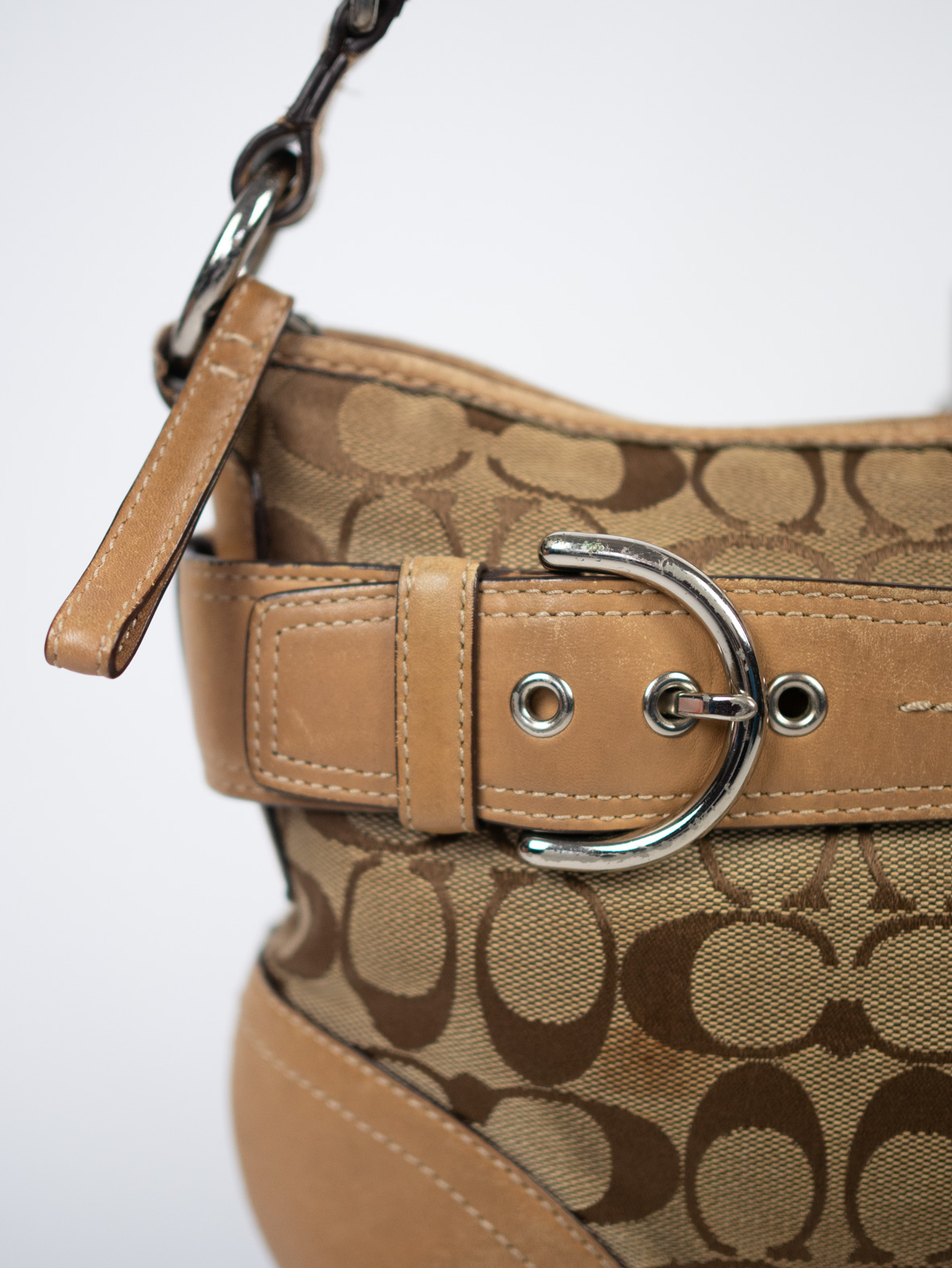 Coach Vintage Signature Two-Way Shoulder Bag - Image 2