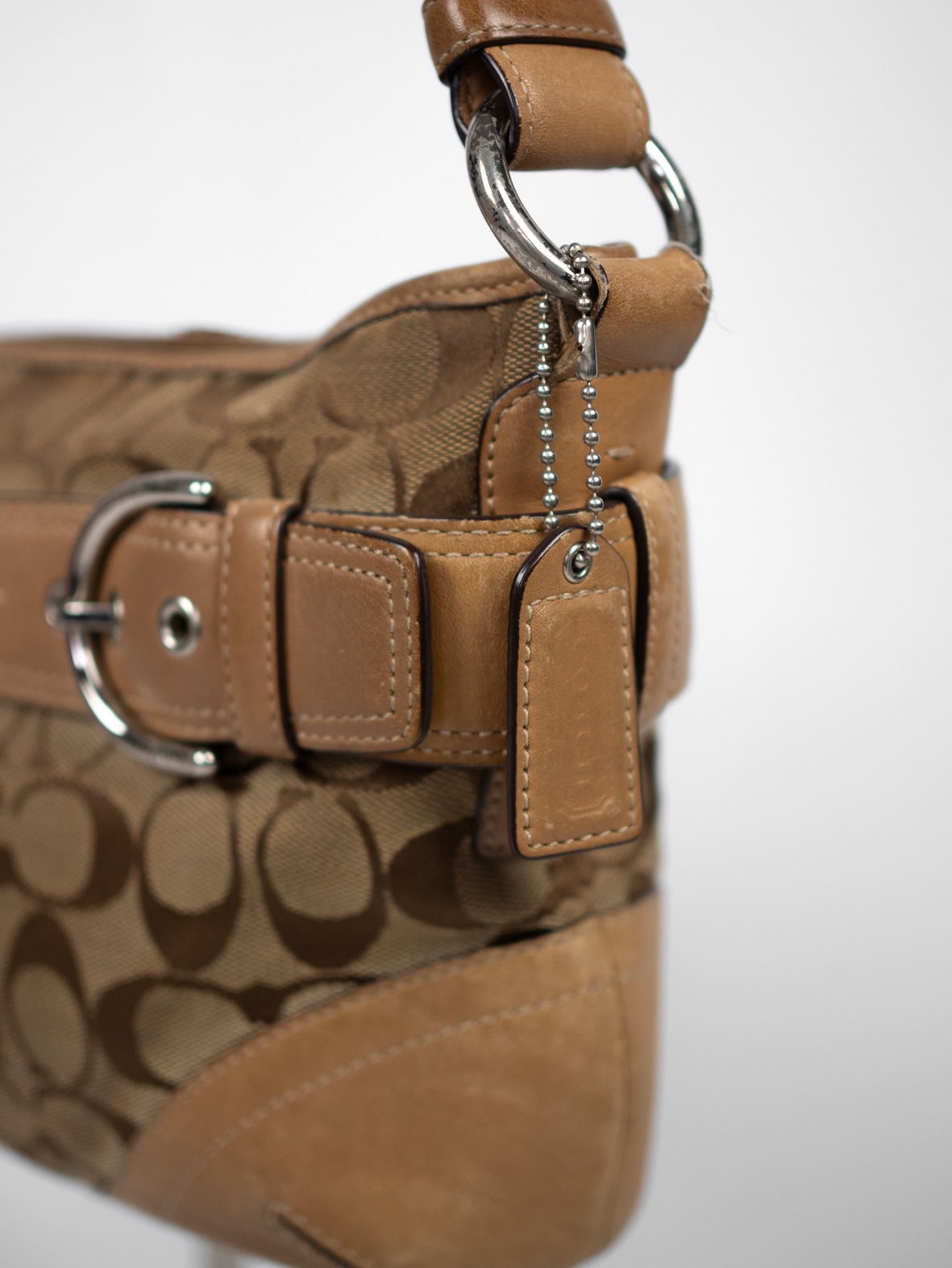Coach Vintage Signature Two-Way Shoulder Bag - Image 5