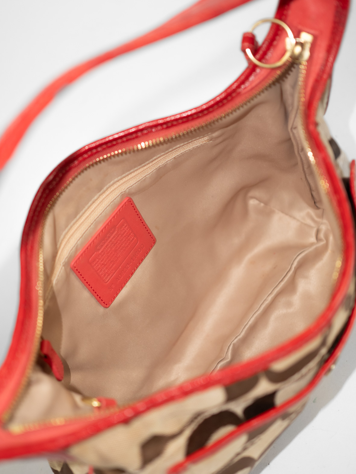 Vintage Coach Signature Hobo Bag – Red - Image 2