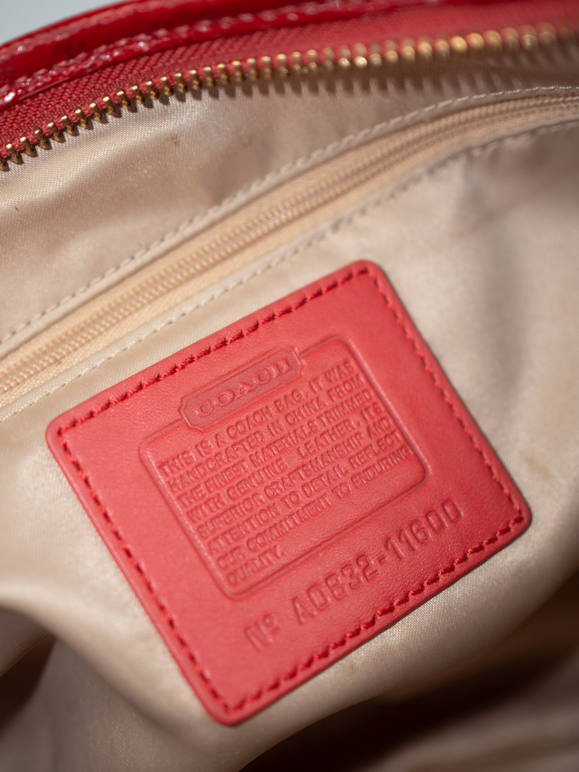 Vintage Coach Signature Hobo Bag – Red - Image 3