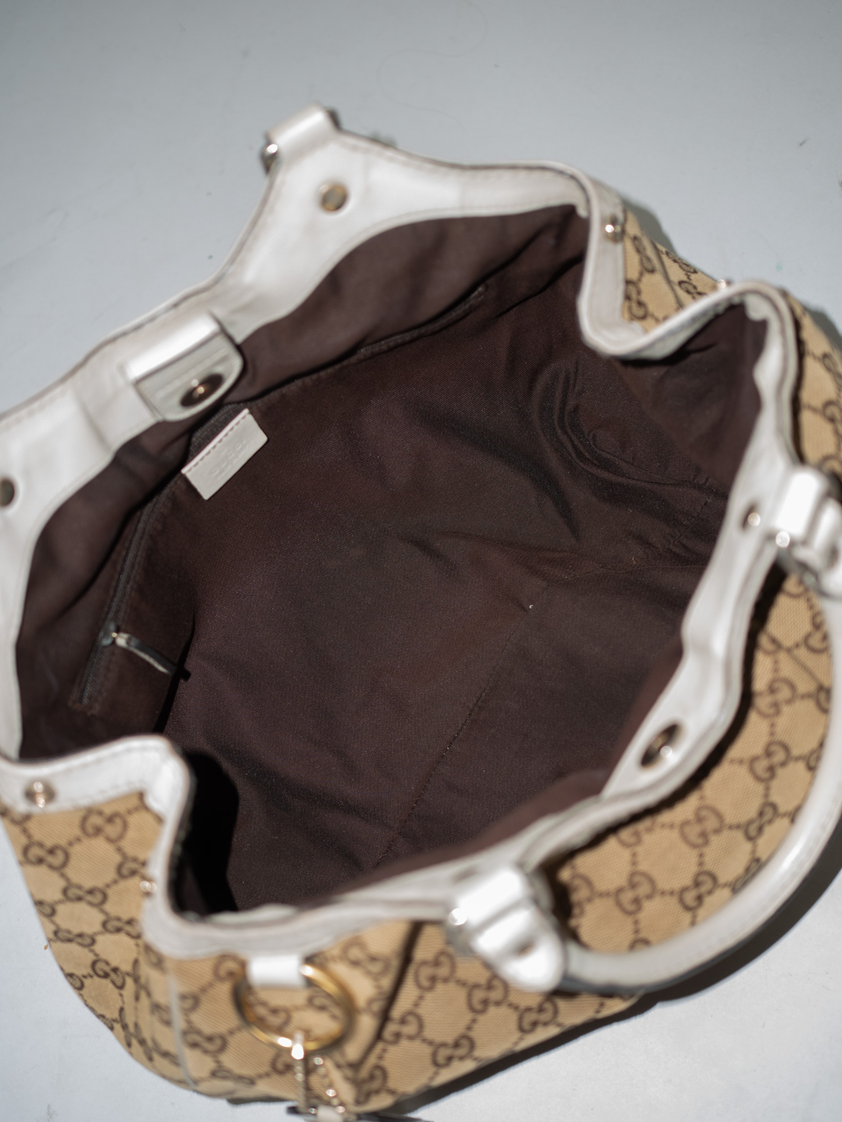 Gucci Sukey Canvas Shoulder Bag Medium - Image 10