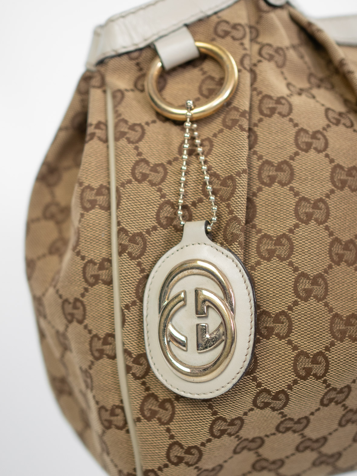 Gucci Sukey Canvas Shoulder Bag Medium - Image 3
