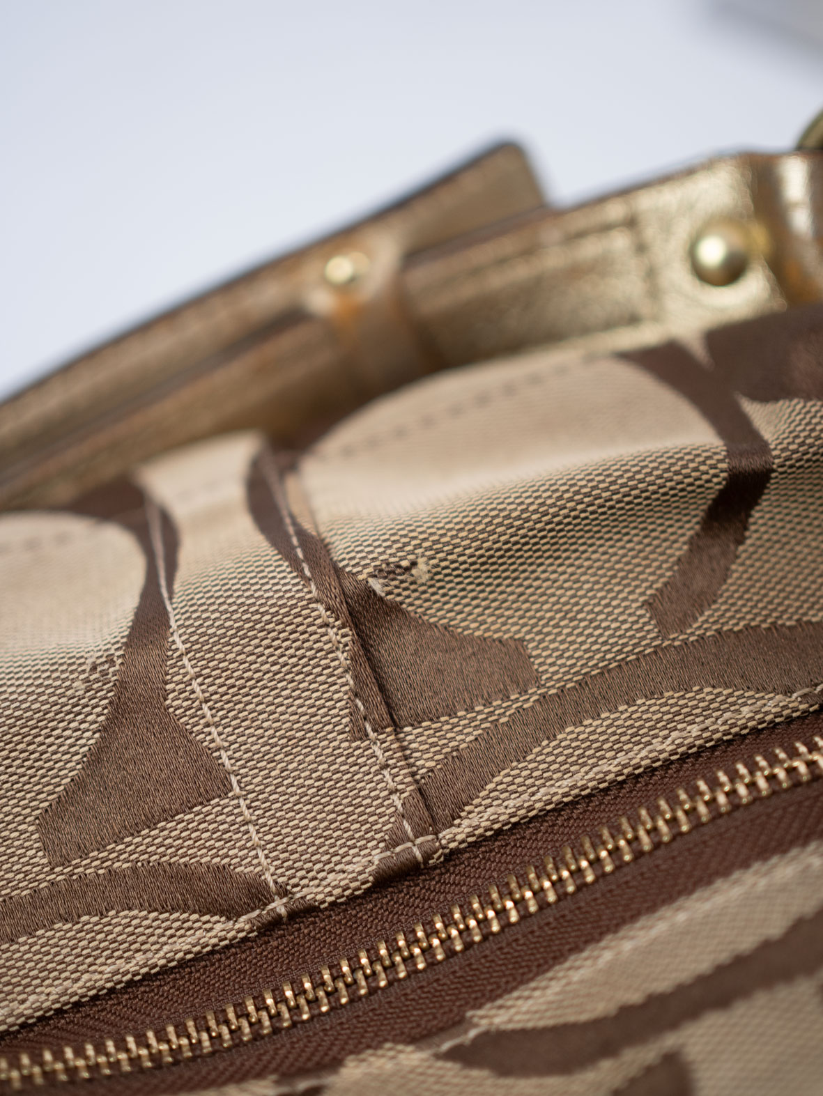 Vintage Coach Carly Monogram Bag – Gold - Image 13