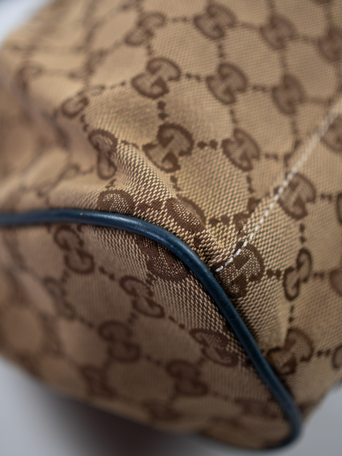 Vintage Gucci Sukey Medium GG Canvas Bag – Marine Blue - Image 9